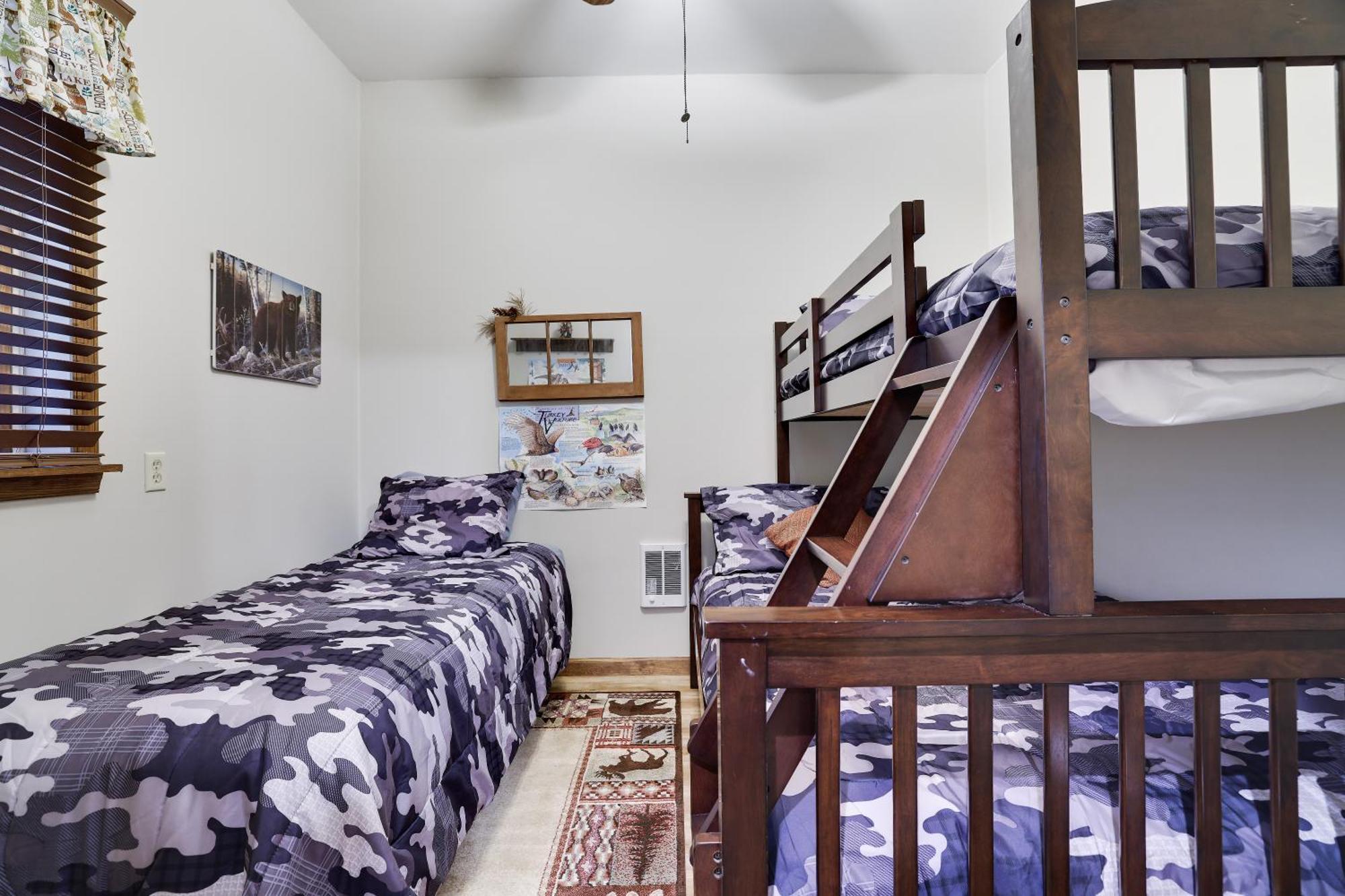 Serenity And Fun All In One In This Cozy Pocono Cabin จิมธอร์ป ภายนอก รูปภาพ
