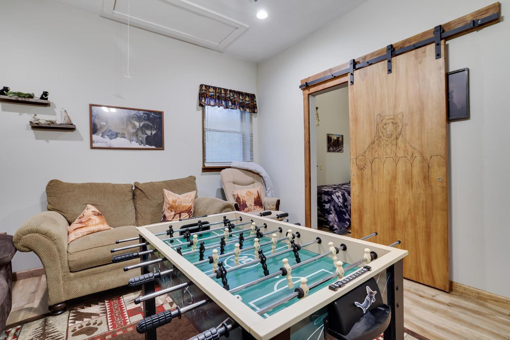 Serenity And Fun All In One In This Cozy Pocono Cabin จิมธอร์ป ภายนอก รูปภาพ